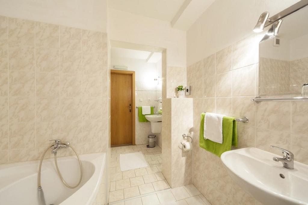 Penzion Forman Hotel Rožnov pod Radhoštěm Kamer foto